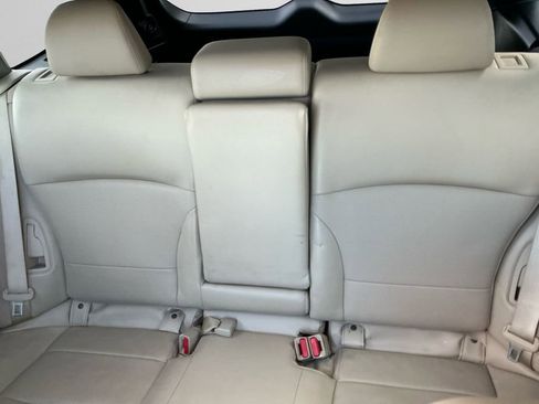 Used 2019 Subaru Outback 2.5i Limited image 13