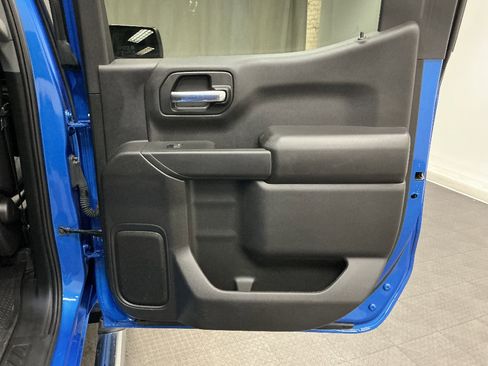 Used 2025 Chevrolet Silverado 1500 Custom AWD/4WD image 31