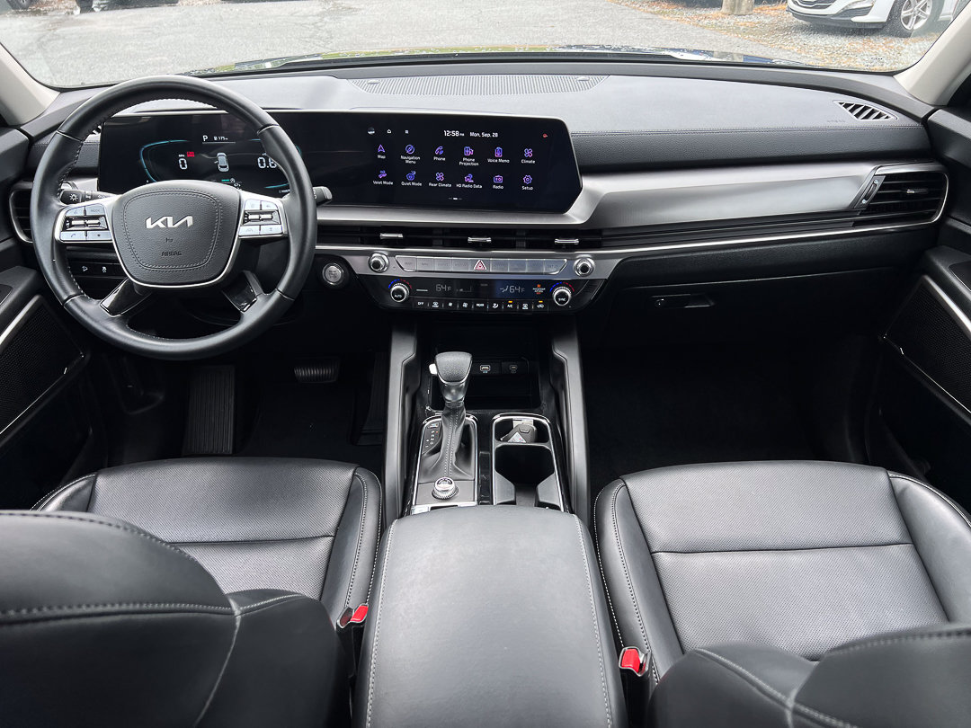 Used 2025 Kia Telluride LX FWD image 35