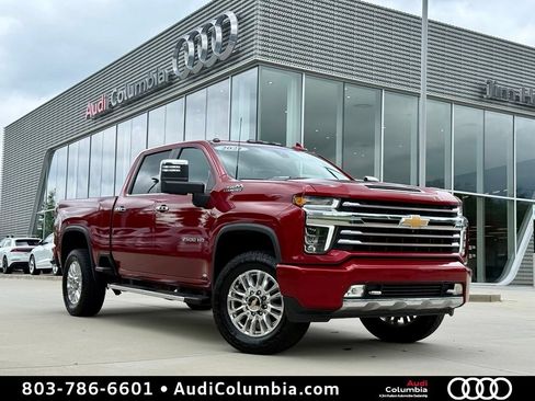 Used 2021 Chevrolet Silverado 2500 High Country w/ Safety Package II AWD/4WD image 2