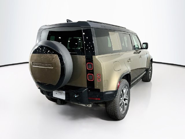 New 2026 Land Rover Defender 110 X-Dynamic SE AWD/4WD image 5