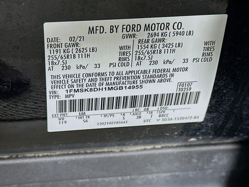 Used 2021 Ford Explorer XLT w/ Equipment Group 202A image 12