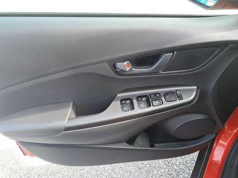 Used 2020 Hyundai Kona SEL image 12