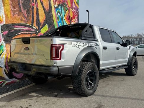 Used 2018 Ford F150 Raptor image 12