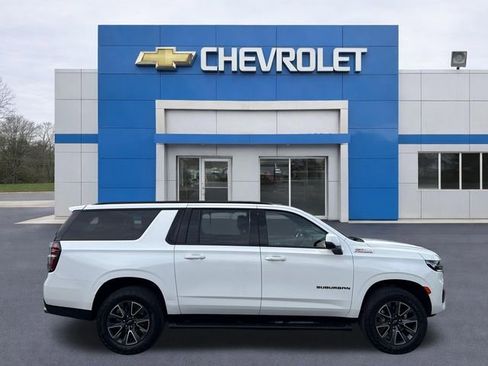 Certified 2024 Chevrolet Suburban Z71 w/ Off-Road Capability Package AWD/4WD image 8