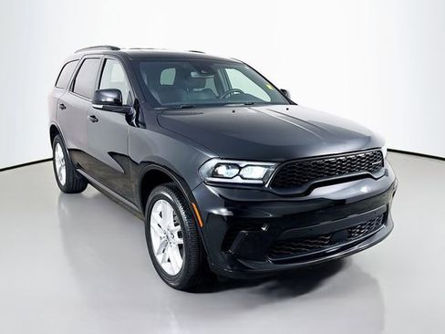 Used 2025 Dodge Durango GT AWD/4WD image 3