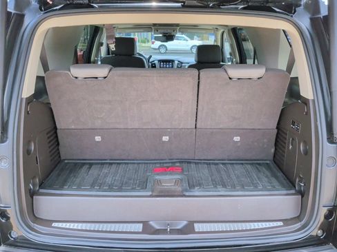Used 2018 GMC Yukon Denali w/ Denali Ultimate Package AWD/4WD image 48