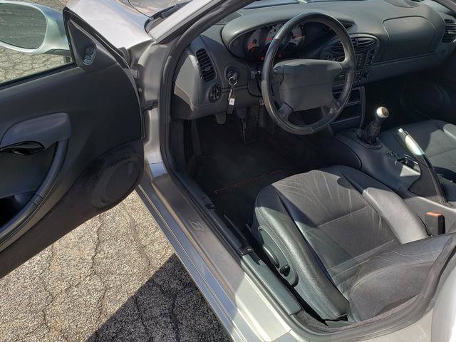 Used 1997 Porsche Boxster RWD image 10