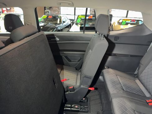 Used 2018 Volkswagen Atlas S image 63