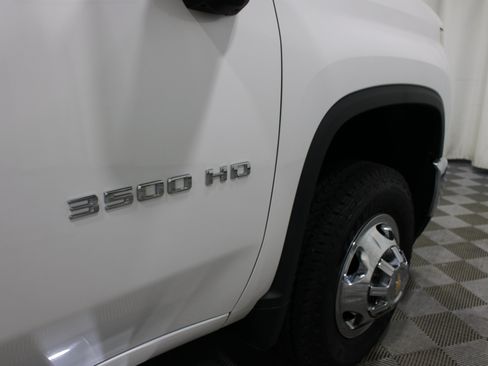 Used 2024 Chevrolet Silverado 3500 LT w/ Convenience Package RWD image 27