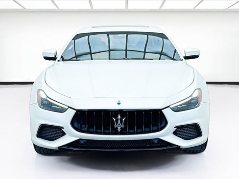 Used 2022 Maserati Ghibli F Tributo image 2