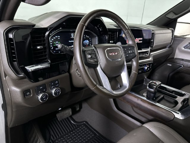Used 2023 GMC Sierra 1500 SLT w/ SLT Premium Package AWD/4WD image 10