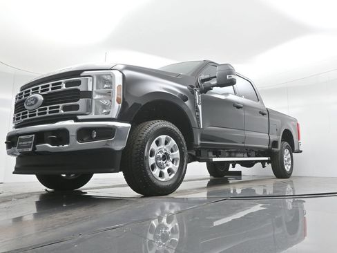 Certified 2024 Ford F250 XLT w/ FX4 Off-Road Package image 47