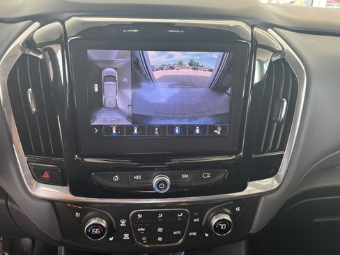 Used 2020 Chevrolet Traverse Premier FWD image 15