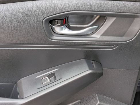 Used 2025 Honda Accord SE image 26