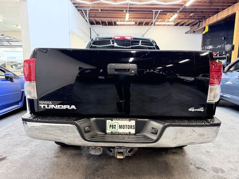 Used 2013 Toyota Tundra 4x4 Double Cab w/ Tow Pkg image 7