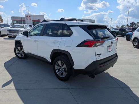 Certified 2025 Toyota RAV4 XLE image 5