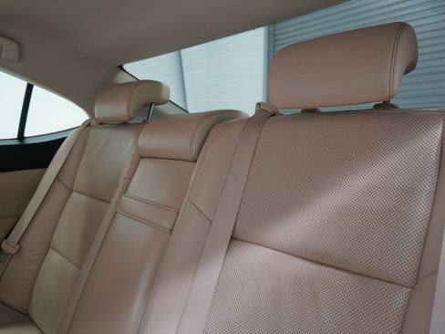 Used 2013 Lexus ES 350 w/ Luxury Pkg FWD image 11