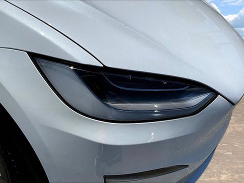 Used 2022 Tesla Model X Plaid AWD/4WD image 32