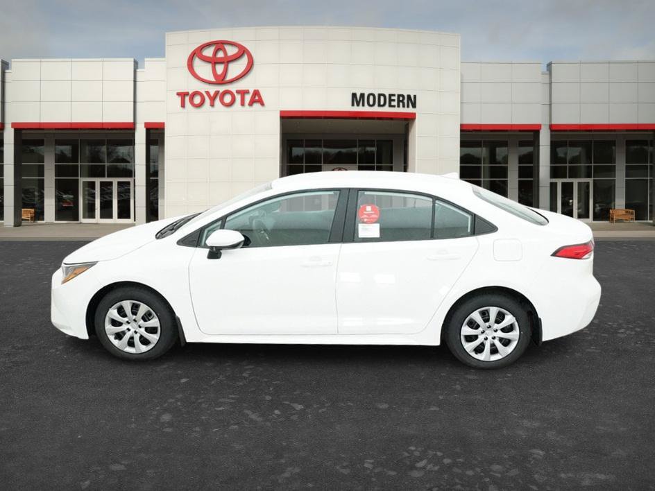 New 2027 Toyota Corolla LE FWD image 2
