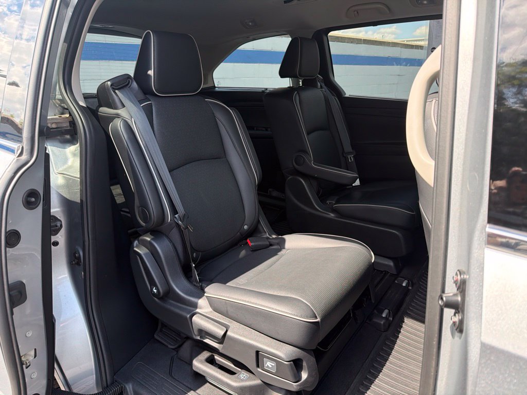 Certified 2025 Honda Odyssey Elite image 23
