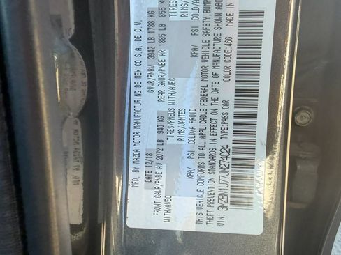 Used 2018 MAZDA MAZDA3 Sport FWD image 31