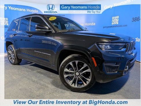 Used 2023 Jeep Grand Cherokee Overland w/ Luxury Tech Group IV RWD image 4