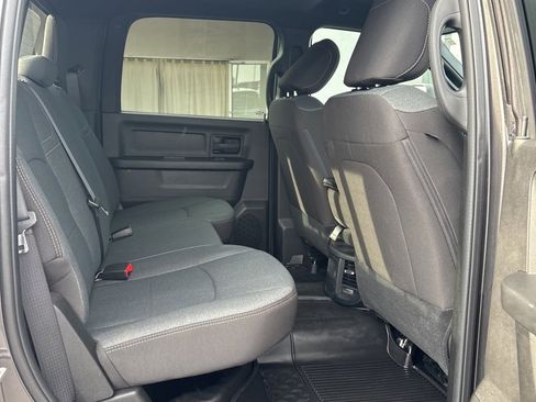 Used 2024 RAM 3500 Tradesman w/ Chrome Appearance Group image 32