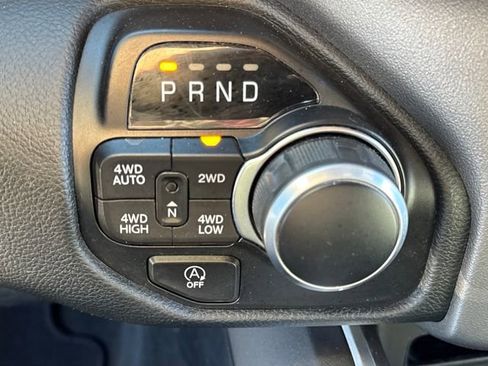 Used 2021 RAM 1500 Big Horn image 22