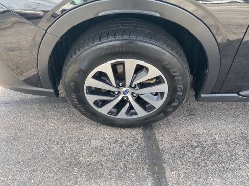 Used 2022 Subaru Outback Premium AWD/4WD image 21
