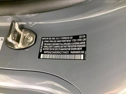 Certified 2024 Porsche 718 Cayman GT4 RS RWD image 27