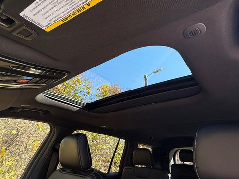 New 2025 Jeep Grand Cherokee L Altitude image 33