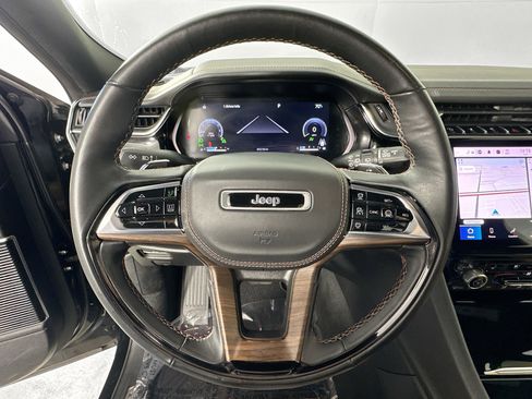 Used 2023 Jeep Grand Cherokee L Summit w/ Advanced Protech Group IV image 11