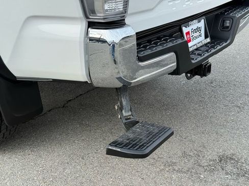 Certified 2021 Toyota Tacoma TRD Off-Road image 36