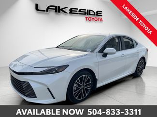 Used 2025 Toyota Camry XLE video 2