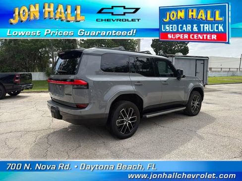 Used 2025 Lexus GX 550 w/ Accessory Package (Z1) AWD/4WD image 13