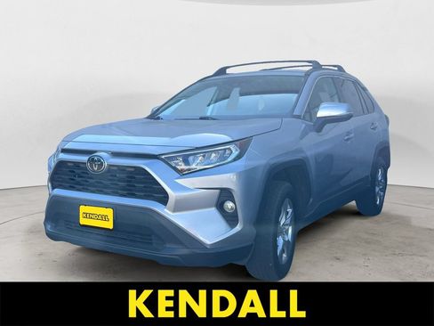 Used 2021 Toyota RAV4 XLE w/ XLE Grade Weather Package AWD/4WD image 1
