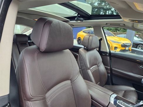 Used 2016 BMW 535i Gran Turismo image 13