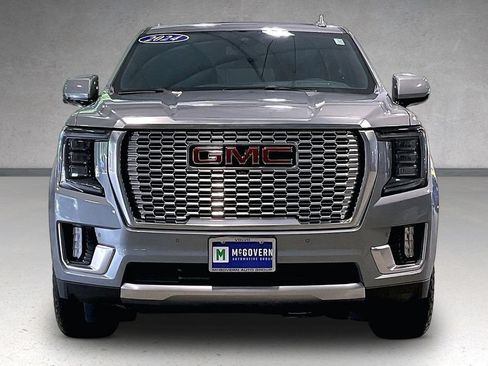 Used 2024 GMC Yukon Denali AWD/4WD image 2