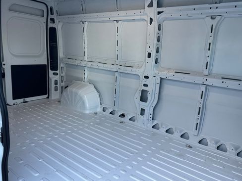 New 2025 RAM ProMaster 2500 w/ Convenience Group image 12