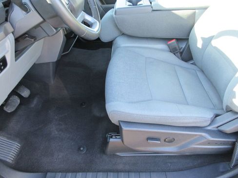 Used 2024 Ford F150 XLT image 23