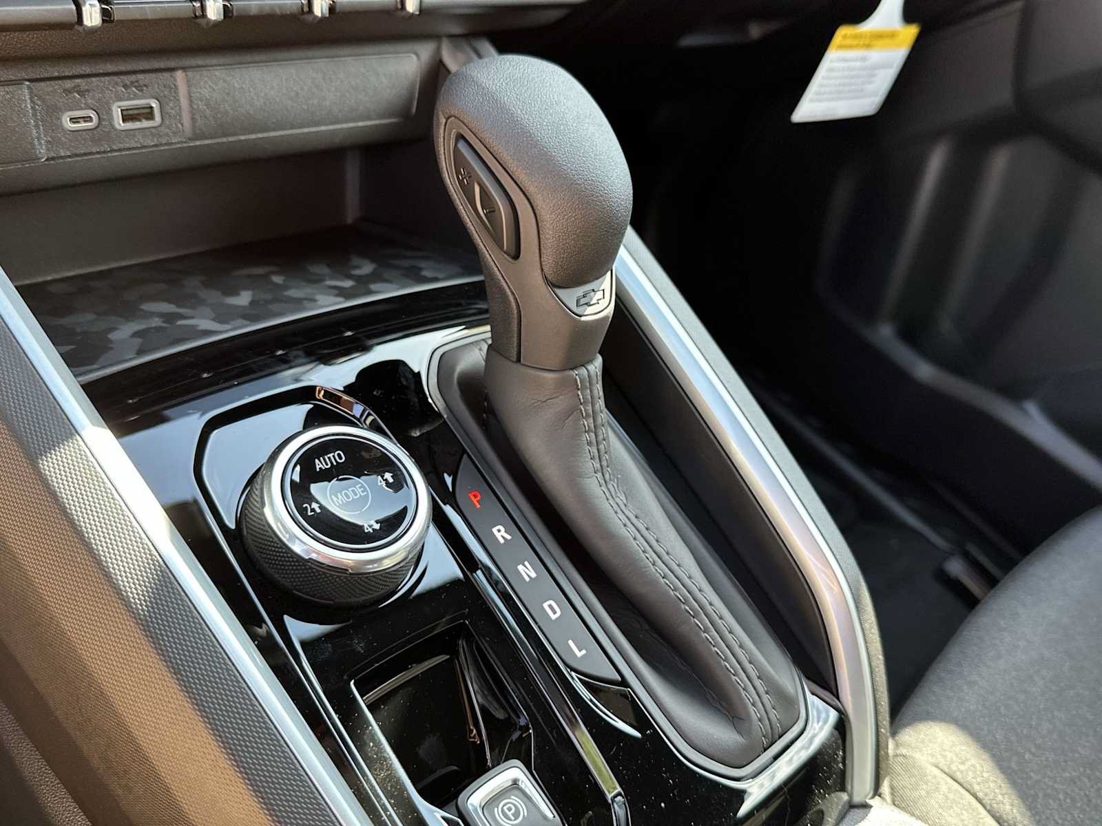 New 2026 Chevrolet Colorado Trail Boss AWD/4WD image 23