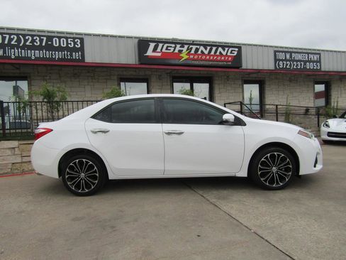 Used 2015 Toyota Corolla S FWD image 5