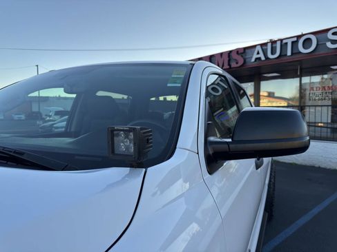 Used 2016 Toyota Tundra SR5 image 24