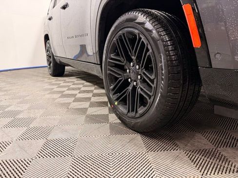 New 2026 Jeep Grand Wagoneer Limited image 2