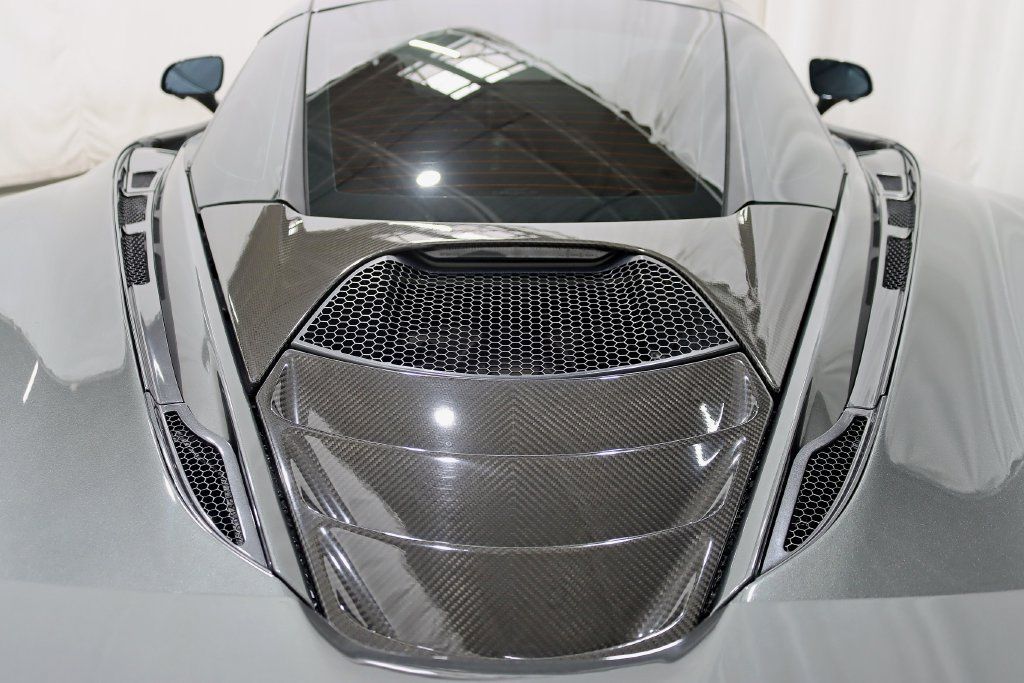 Used 2018 McLaren 720S RWD image 25