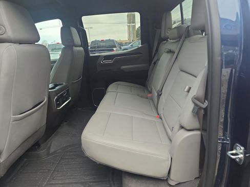 Used 2022 GMC Sierra 1500 SLT w/ SLT Convenience Package image 22