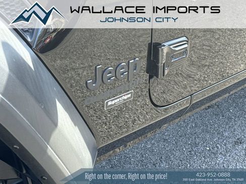 Used 2021 Jeep Gladiator Sport image 1