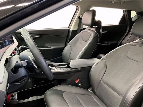 Used 2024 Kia EV6 Light image 21