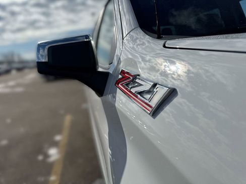 Certified 2024 Chevrolet Silverado 1500 LT image 24